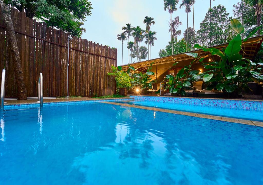 Bazén v ubytování M Cafe Private Pool Villa By VOYE HOMES nebo v jeho okolí