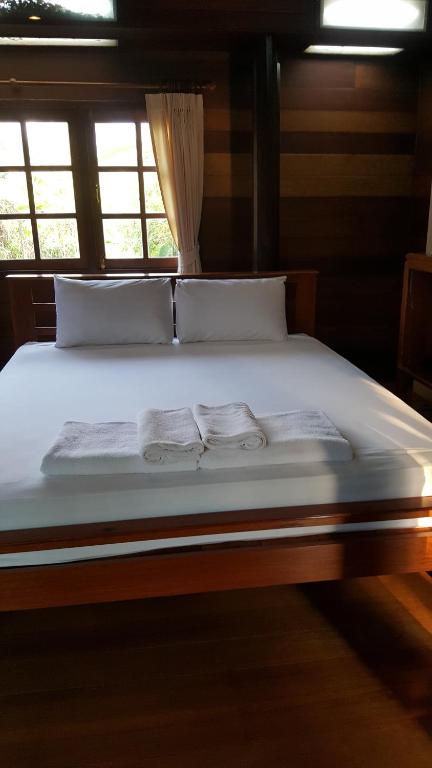 Ruean Mai Chai Khlong - Habitación Cuádruple - Rueanrue 4
