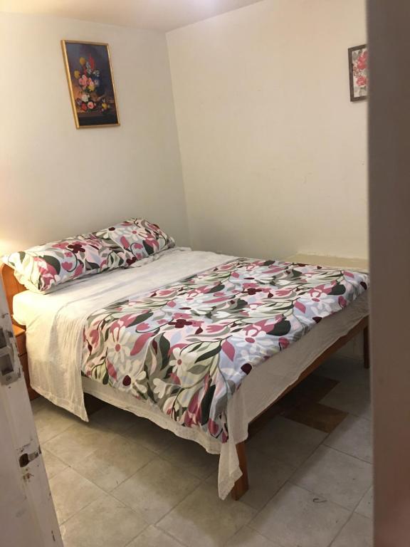 Postel nebo postele na pokoji v ubytování Linda guesthouse
