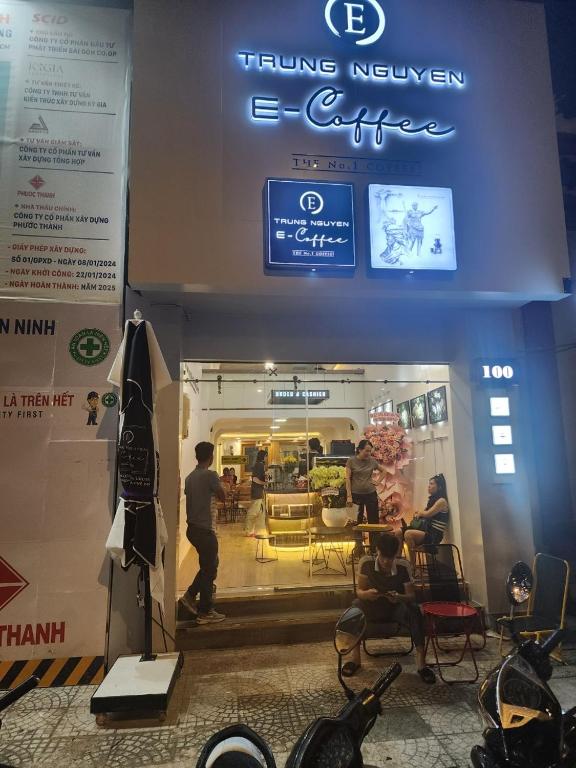 NHÀ NGHỈ Kết hợp COFFE E TRUNG NGUYÊN（ホーチミン・シティ 