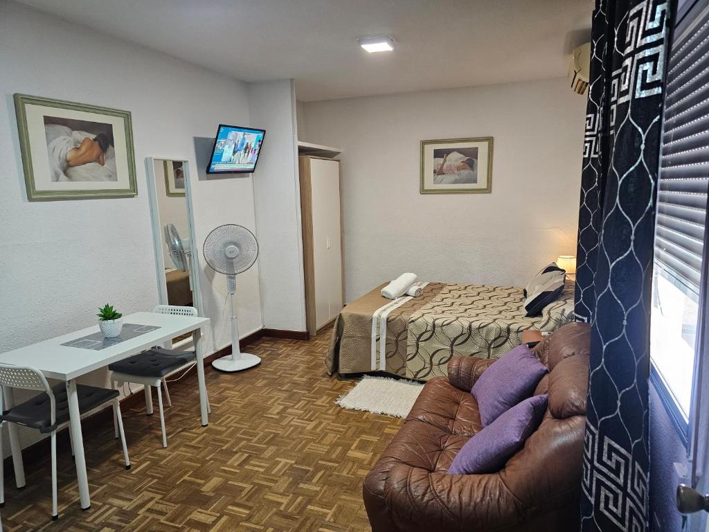 Apartamento en la calle Hortaleza de Madrid Centro - One-Bedroom Apartment