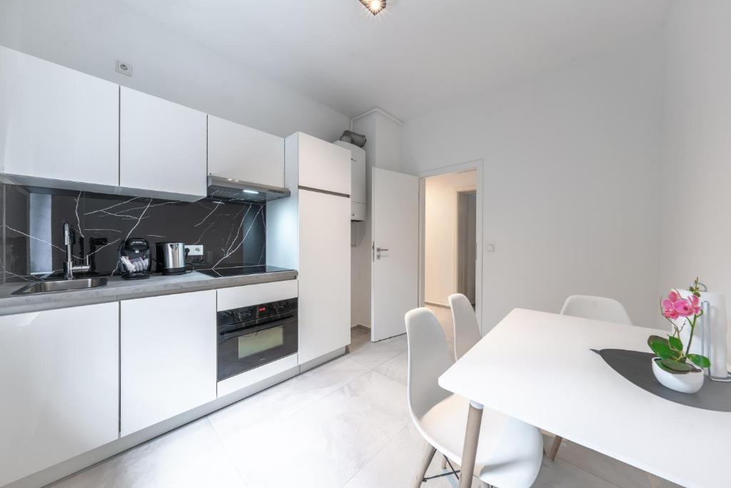 Nurban Apartments City 2 - Resim 23