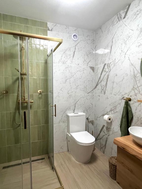 Koupelna v ubytování Nyárfás Panoráma Vendégház