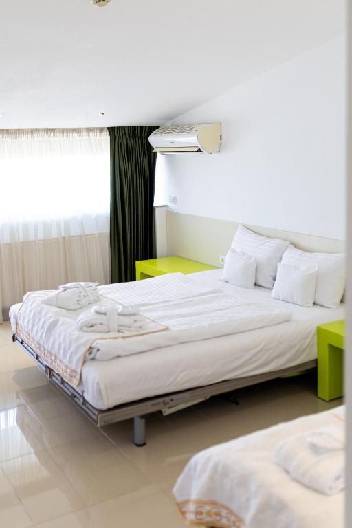 Christina Hotel - Resim 13