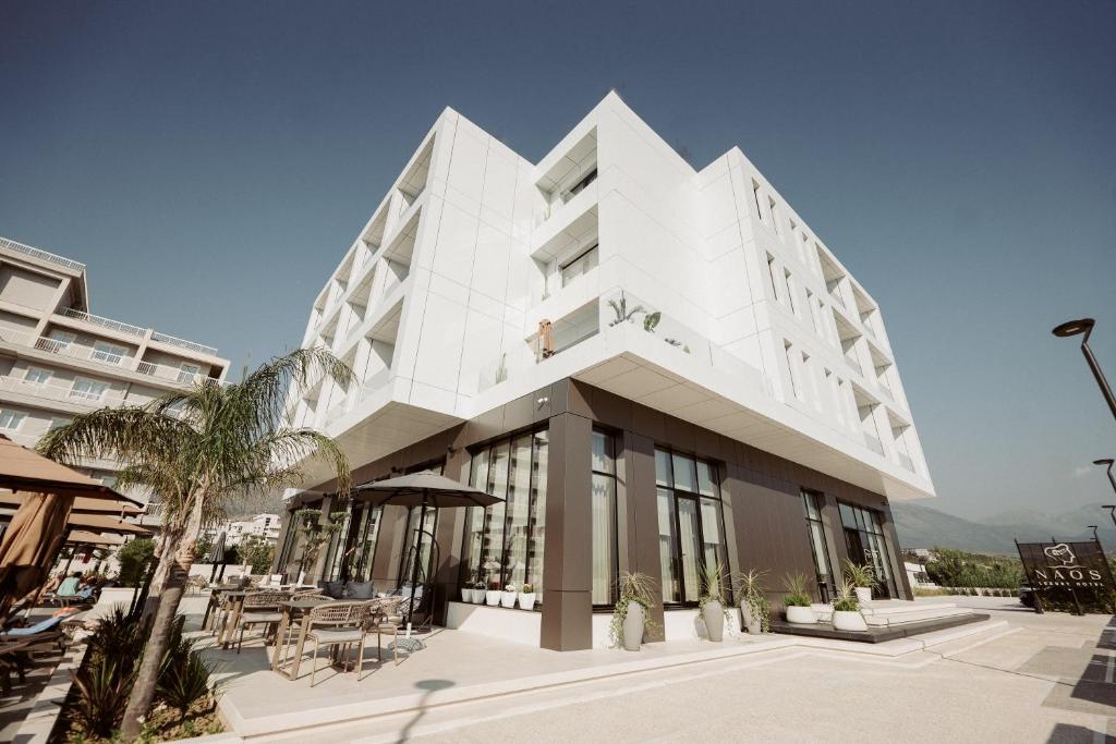 Budova, kde se hotel nachází