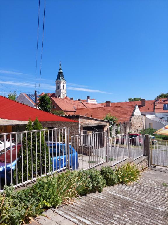 Royal Court Apartman - HU registered IntStud Apartman - Appartement D'une Chambre