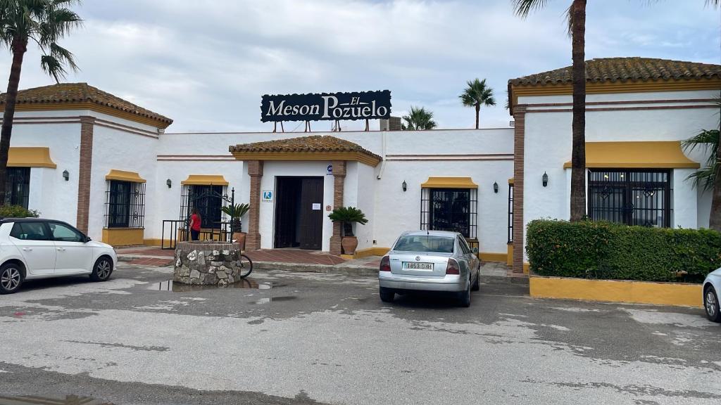 Budova, kde se aparthotel nachází
