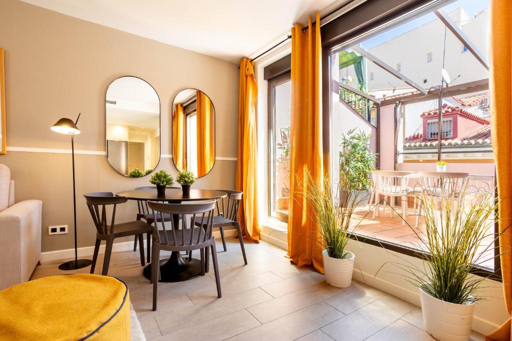 Apolo en Madrid - Two-Bedroom 2 Bathroom With Terrace I