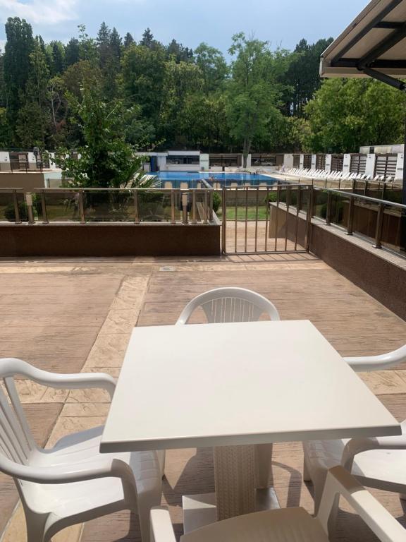 Swimmingpoolen hos eller tæt på Beach Apartment