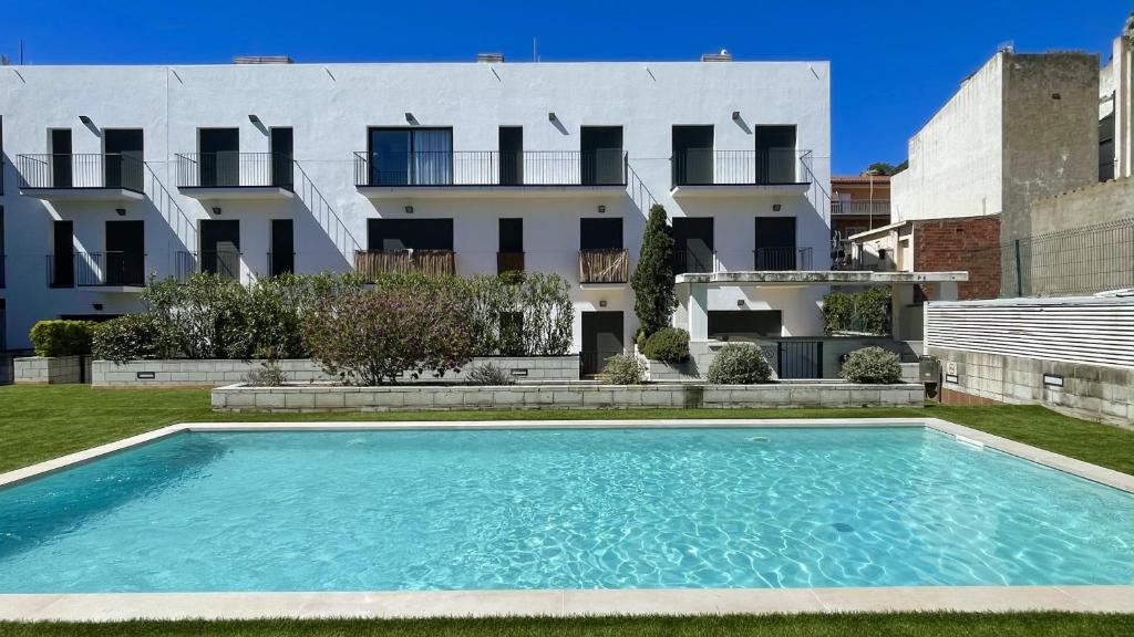 Swimmingpoolen hos eller tæt på Darsena B BX-2