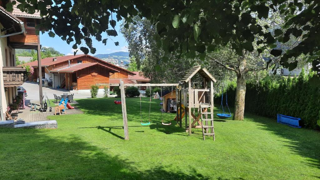 Herní místnost nebo prostor pro děti v ubytování Urlaub am Bauernhof Gänser