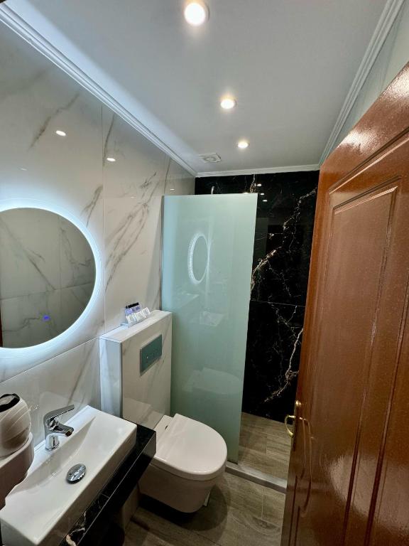 Koupelna v ubytování Hotel Filoxenia