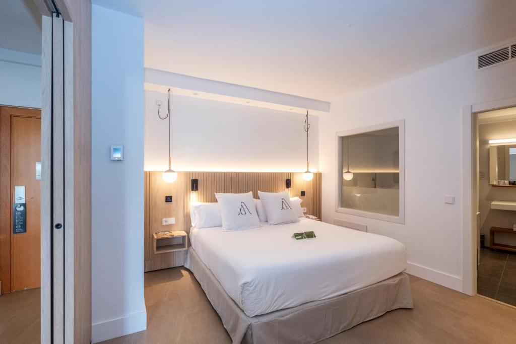 ARTIEM Audax - Adults Only - Deluxe Junior Suite