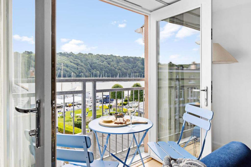 Ban công/sân hiên tại Dart Marina - Luxury apartment on Marina