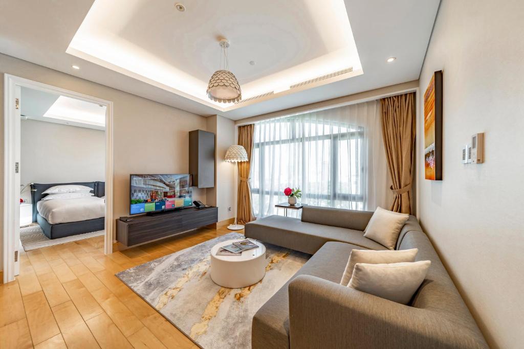Suite Gia Đình