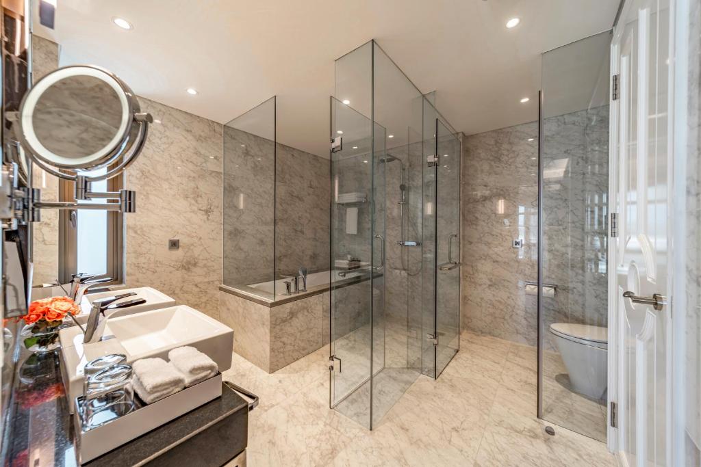 Suite Gia Đình