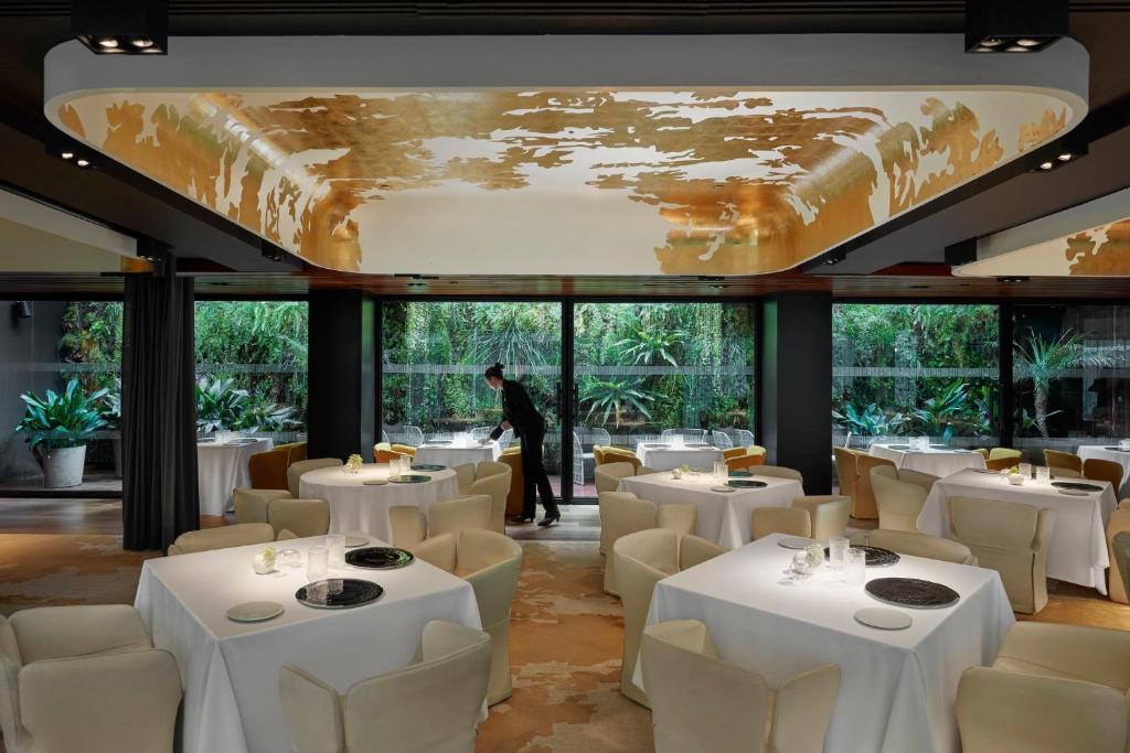 Reštaurácia alebo iné gastronomické zariadenie v ubytovaní Mandarin Oriental, Barcelona