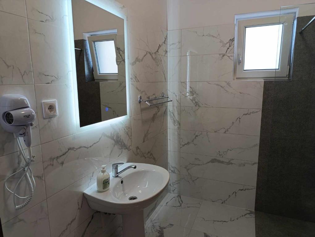 Vila President Sovata - Doppelzimmer Im Erdgeschoss Ohne Balkon