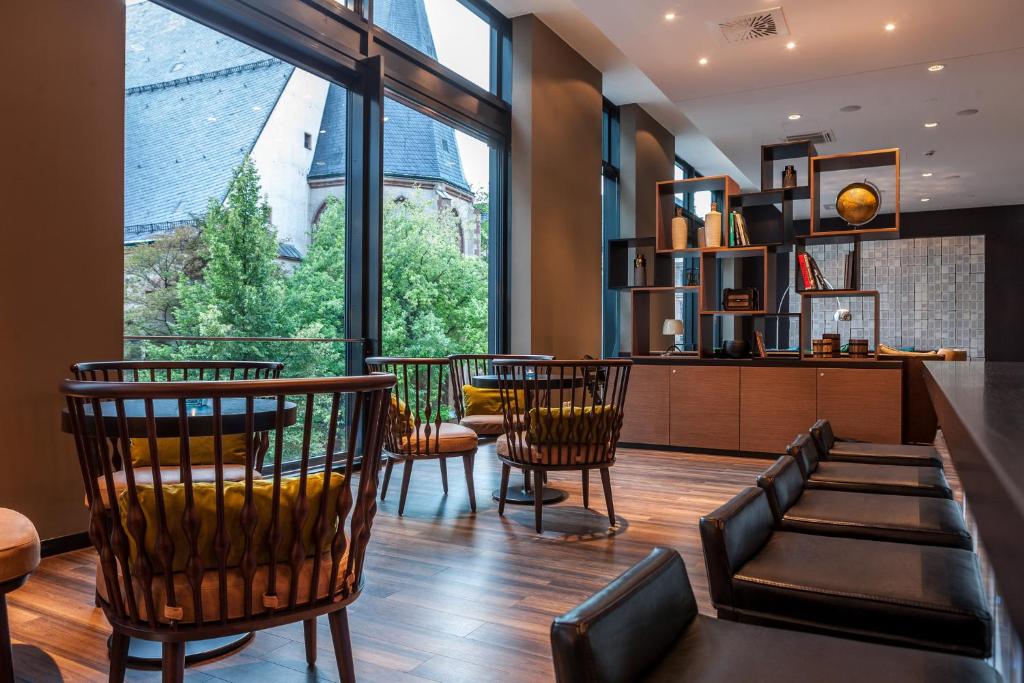 Posezení v ubytování Motel One Leipzig-Augustusplatz