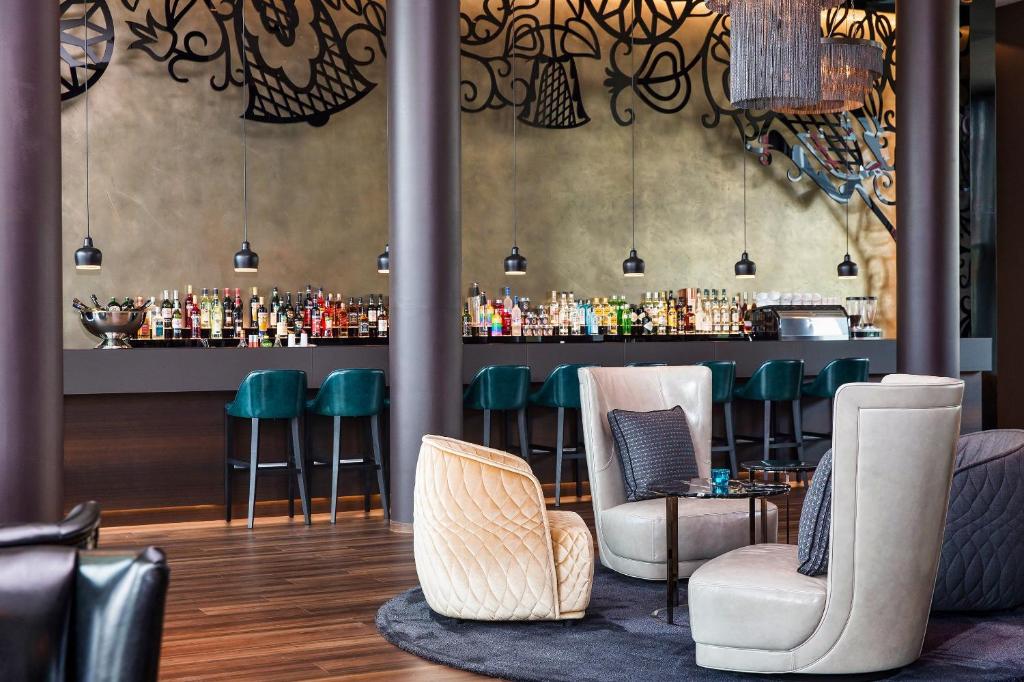 Motel One Wien-Hauptbahnhof - Resim 11