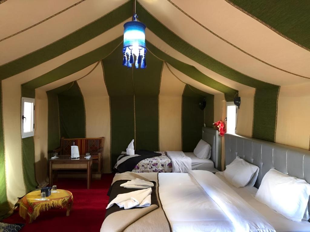 Top Desert Luxury Camp - Habitación Cuádruple