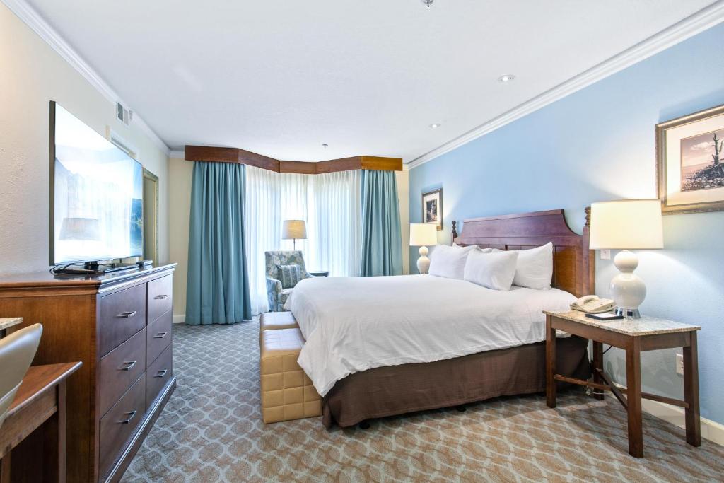 Kingsmill Resort - 