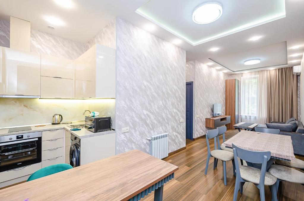 فضای داخلی 15Newly renovated, real photos, excellent apartment in the center of the capital در ایروان - تصویر ۳