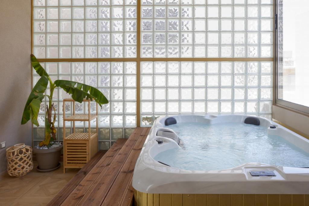 Royal Gold City Suites by Omilos Hotels - Resim 20