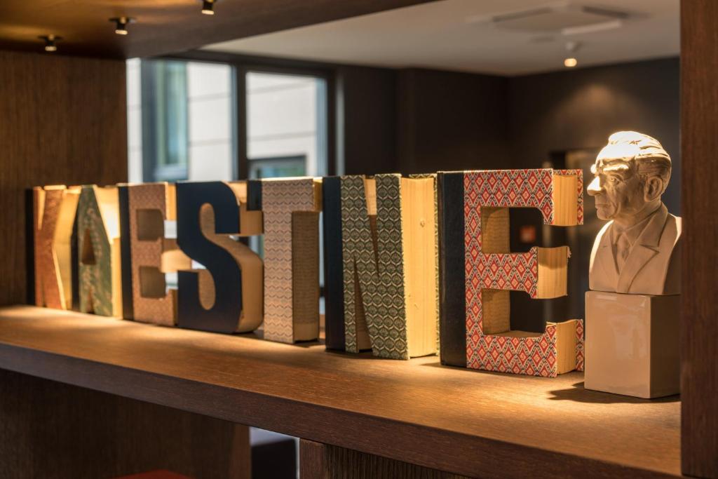 Motel One Dresden - Palaisplatz - Resim 21