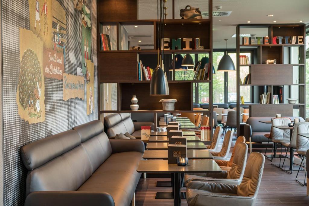 Motel One Dresden - Palaisplatz - Resim 19