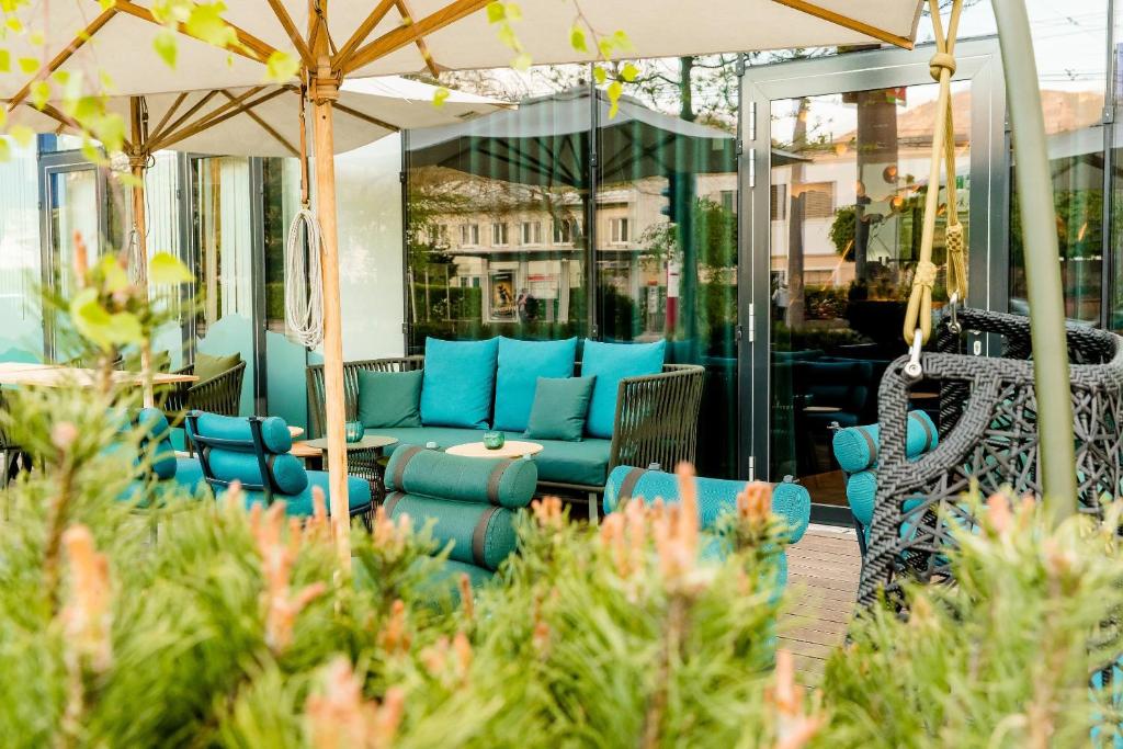 Posezení v ubytování Motel One Salzburg-Süd