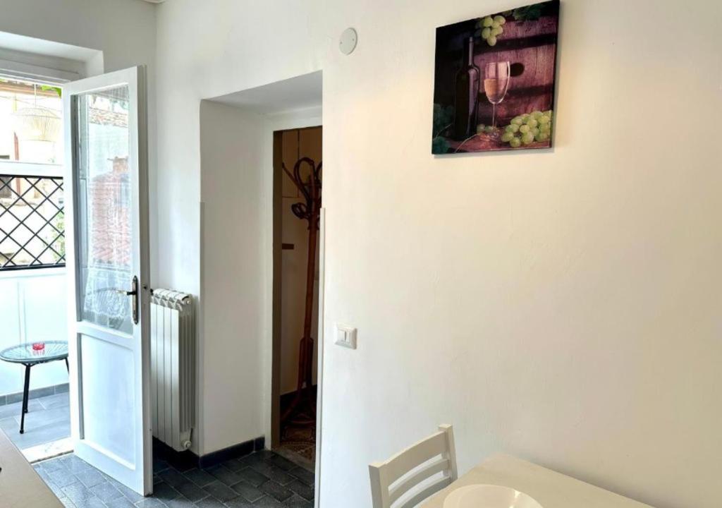 Fotografie z fotogalerie ubytování Jacuzzi con Vista Favelas - Il Tuo Rifugio Esotico Urbano v destinaci Velletri