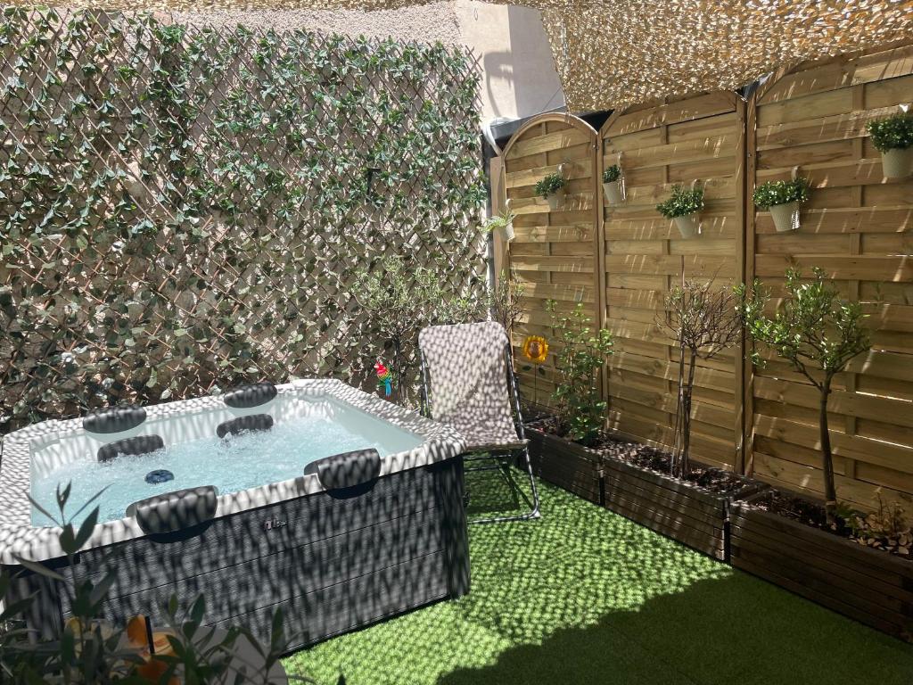 Ancient Agora Plaka - Resim 12