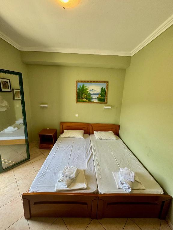Postel nebo postele na pokoji v ubytování Hotel Filoxenia