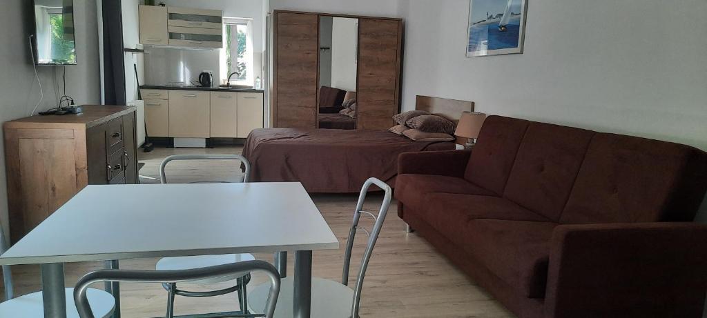 Fotografia z galérie ubytovania Nowy apartament z patio v destinácii Lubiatowo