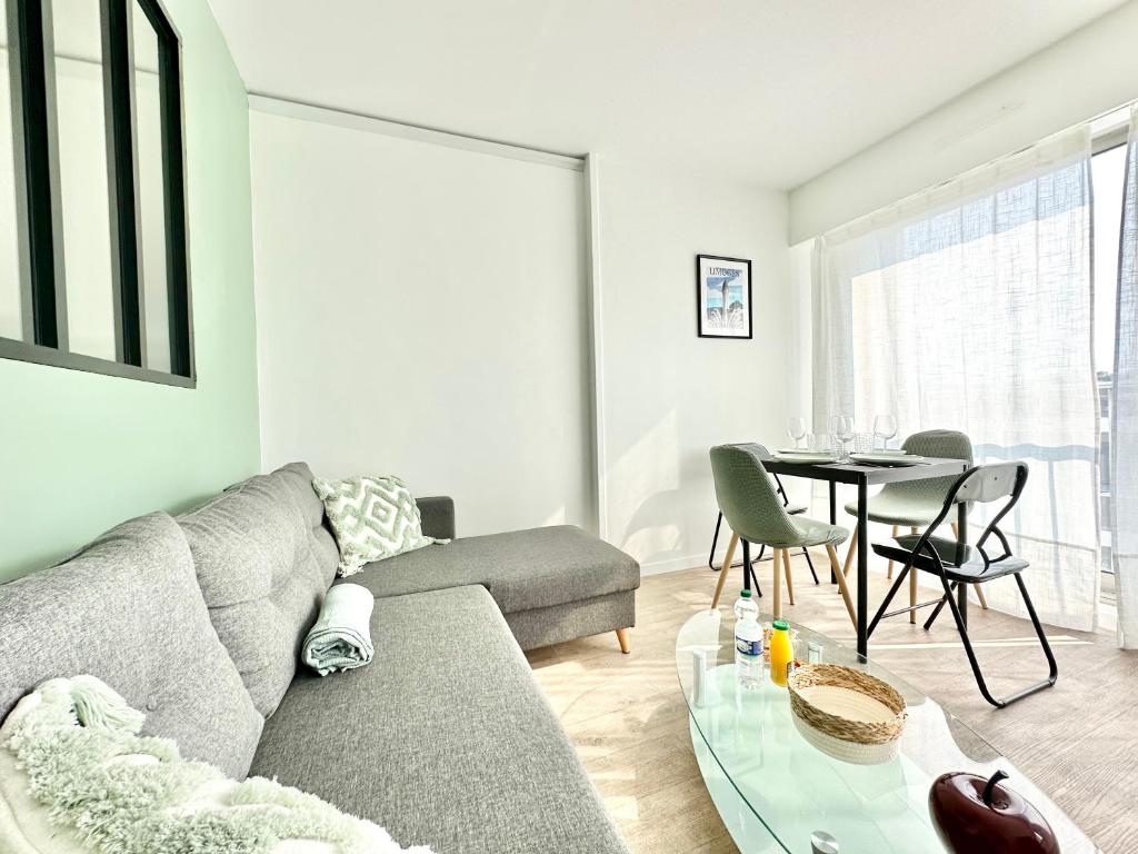 Khu vực ghế ngồi tại Le Treize Urbain douillet et paisible