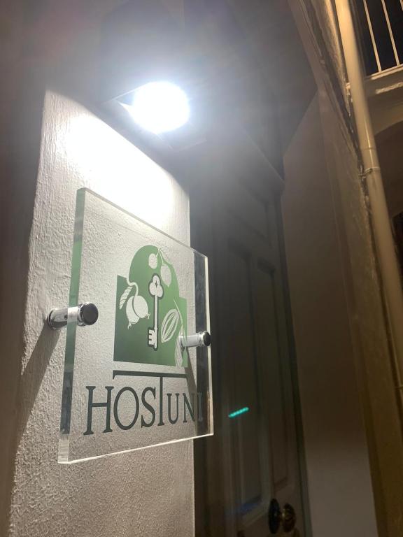Certifikát, hodnocení, plakát nebo jiný dokument vystavený v ubytování HOSTuni