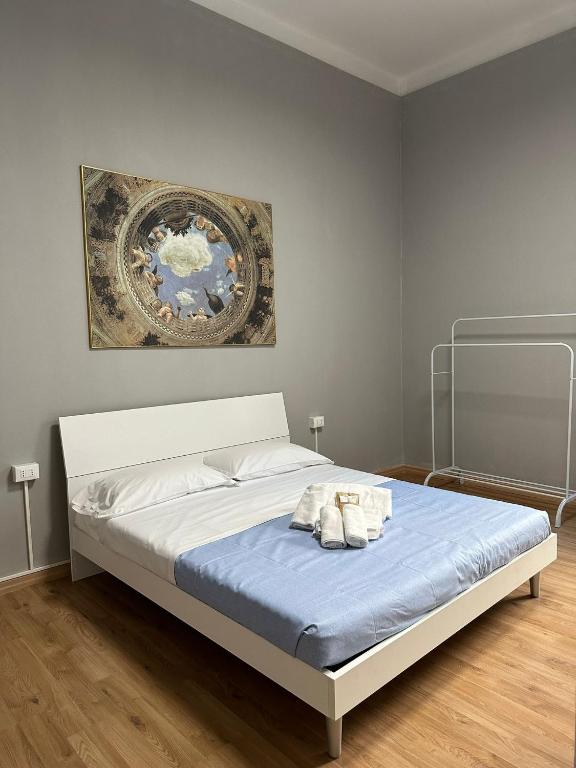 Postel nebo postele na pokoji v ubytování Redamare Suites
