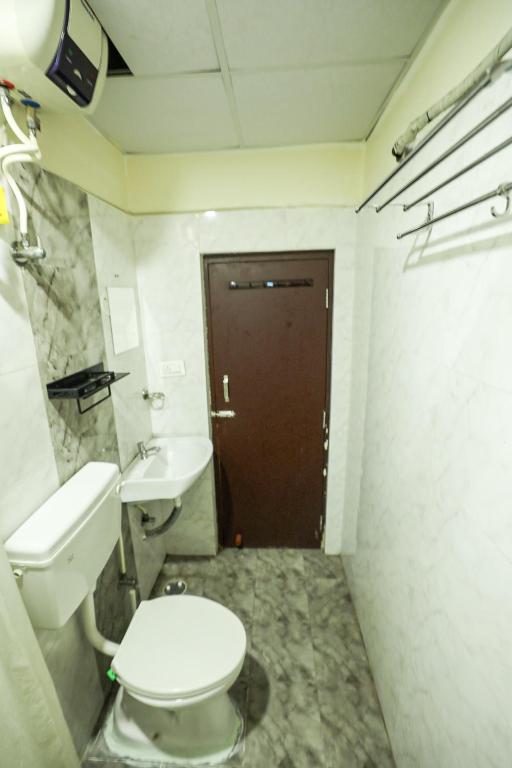 Koupelna v ubytování Hotel White Fields Hitec City, Hyderabad