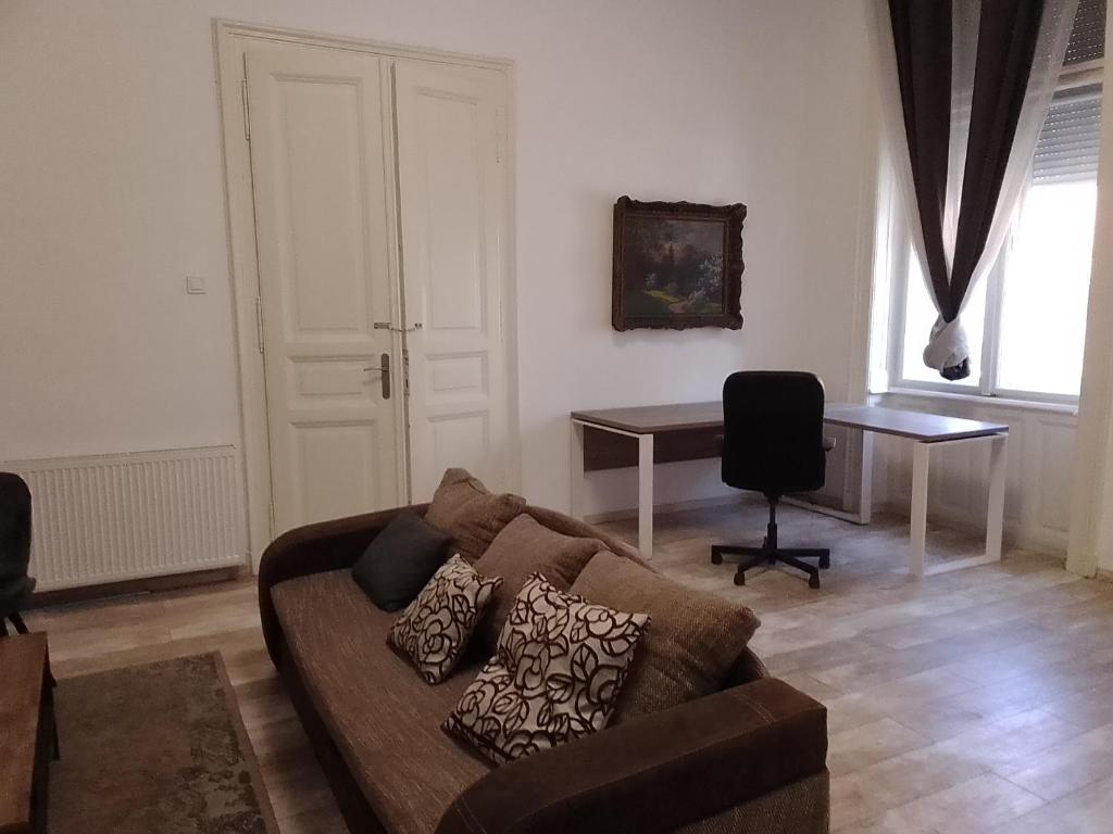 Viva Budapest 1074 Budapest, Rákóczi út 78 kép - 1