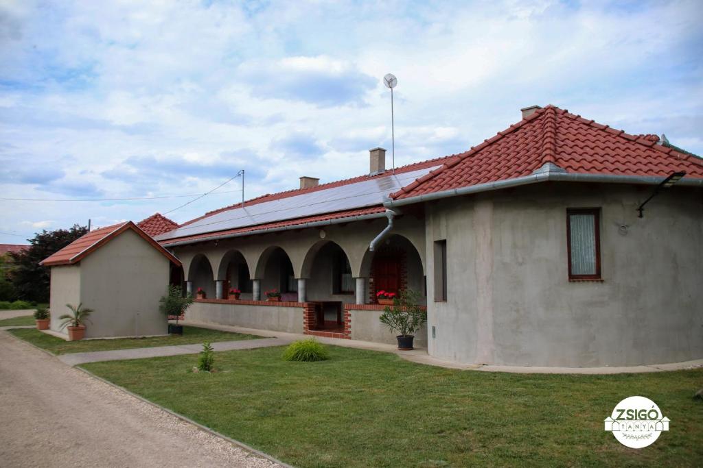 Zsigó Tanya 6100 Kiskunfélegyháza, I. körzet tanya 199 kép - 1