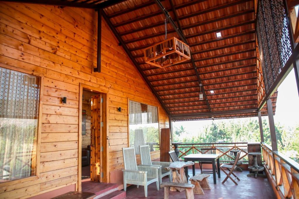 Balkón nebo terasa v ubytování Satya Anantham Eco Retreat - Mystic Hotels
