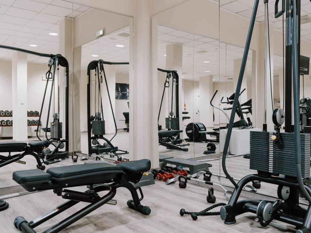 Fitness centrum a/nebo fitness zařízení v ubytování Rivoli Hotel