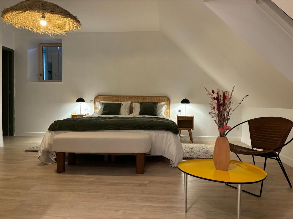 Auberge Sainte-Gemme - Chambre De Luxe (2 Adultes + 1 Enfant)
