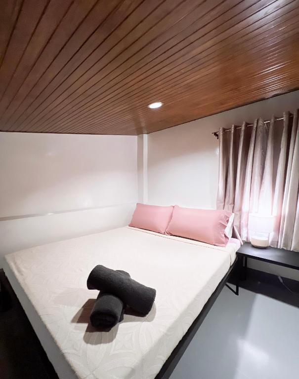 Cozy Loft Near the Airport & Beach-Unit I 3