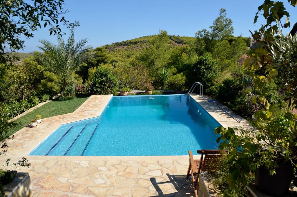 The swimming pool at or close to Villa Pepy