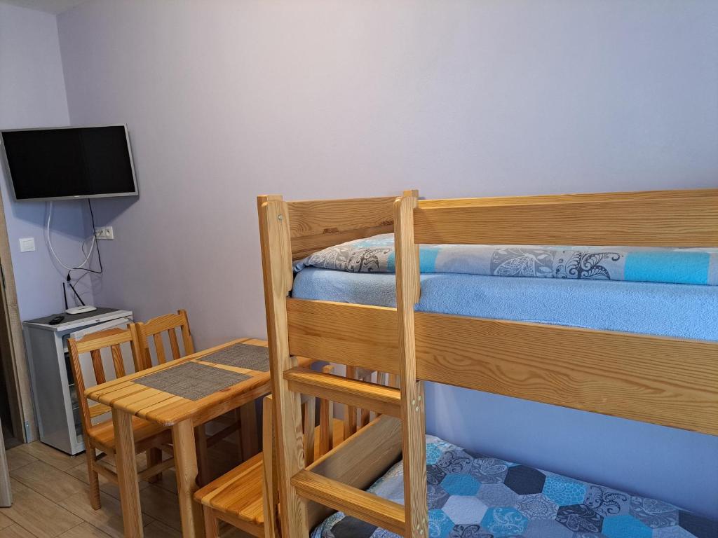 Zajazd na Podzamczu - Chambre Quadruple Avec Balcon