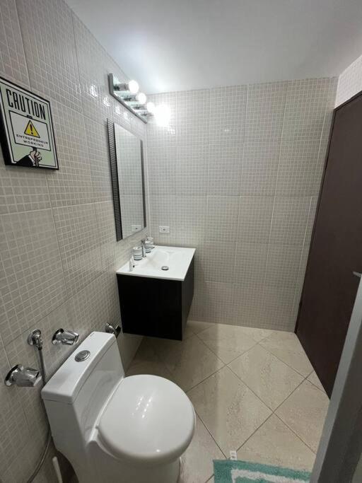 Koupelna v ubytování Apartamento frente al mar
