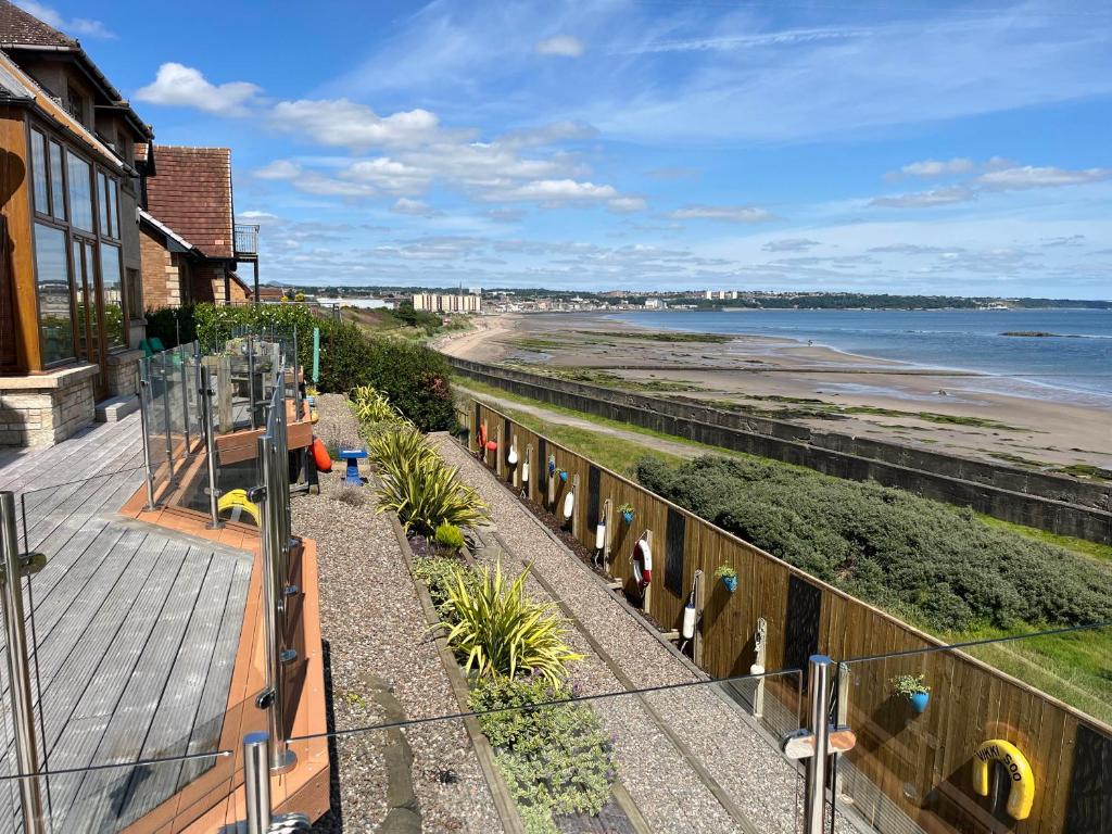 Luxury Seaside Home with Incredible Views, Fife (updated prices 2026)