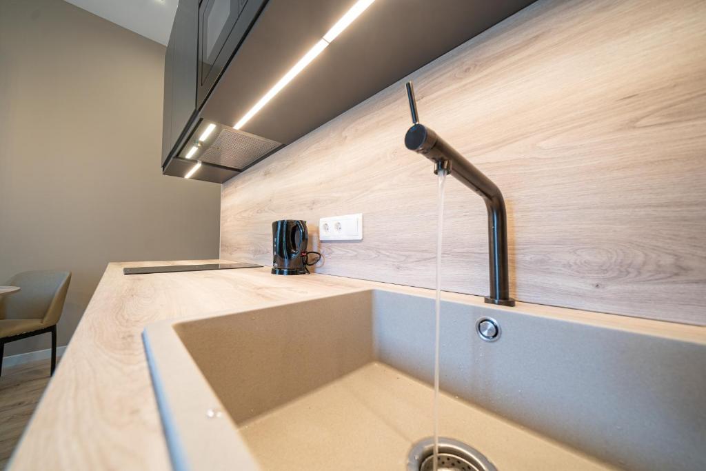 Karoly Boutique Suites, Best Location by BQA - Resim 36